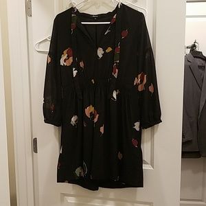 Madeqell, size 6 black blouson dress